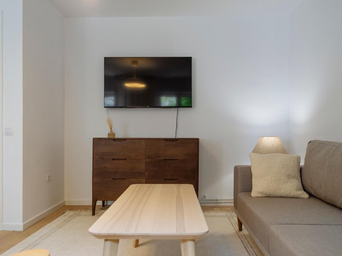 Cozy Central Apartment Near The Forest ブラショフ エクステリア 写真