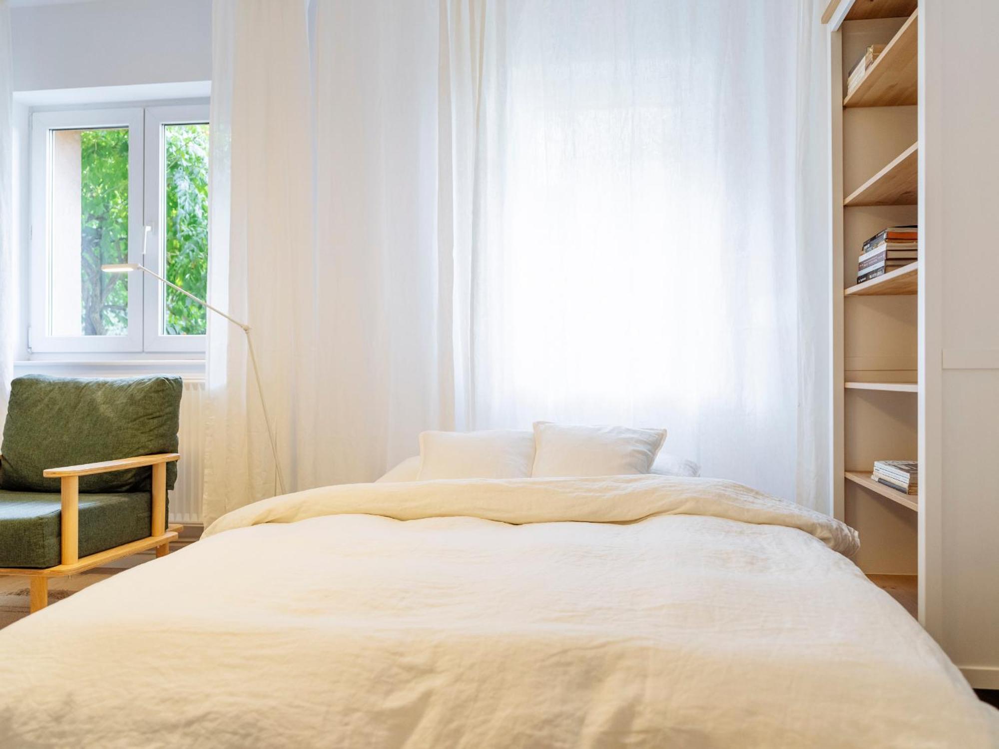 Cozy Central Apartment Near The Forest ブラショフ エクステリア 写真