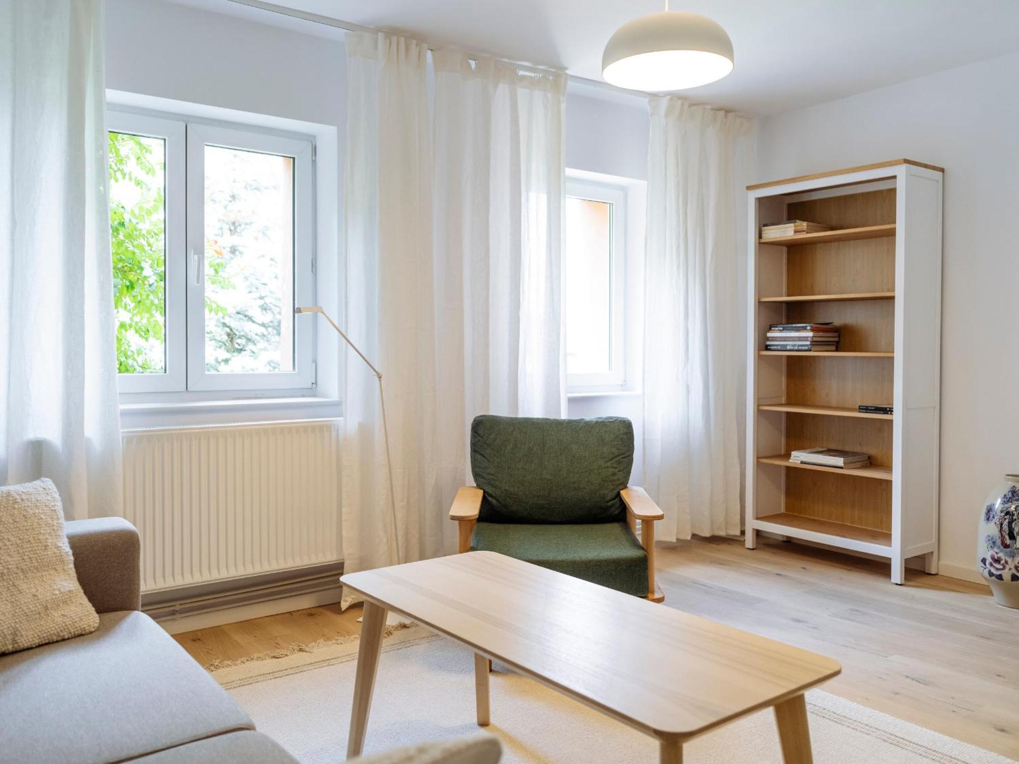 Cozy Central Apartment Near The Forest ブラショフ エクステリア 写真