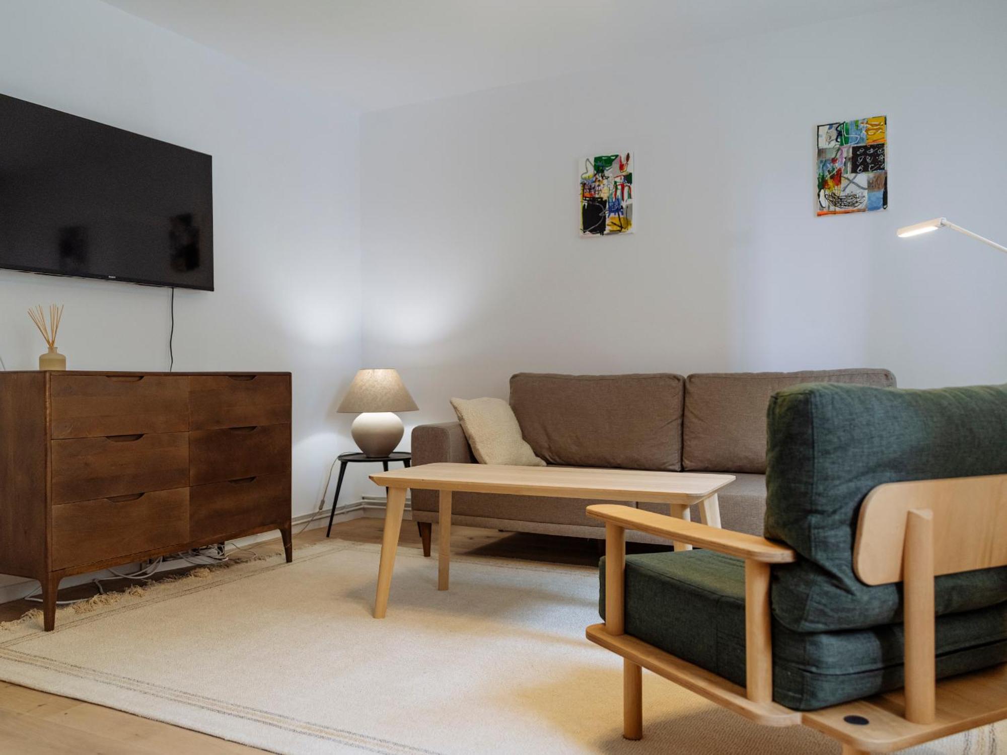 Cozy Central Apartment Near The Forest ブラショフ エクステリア 写真